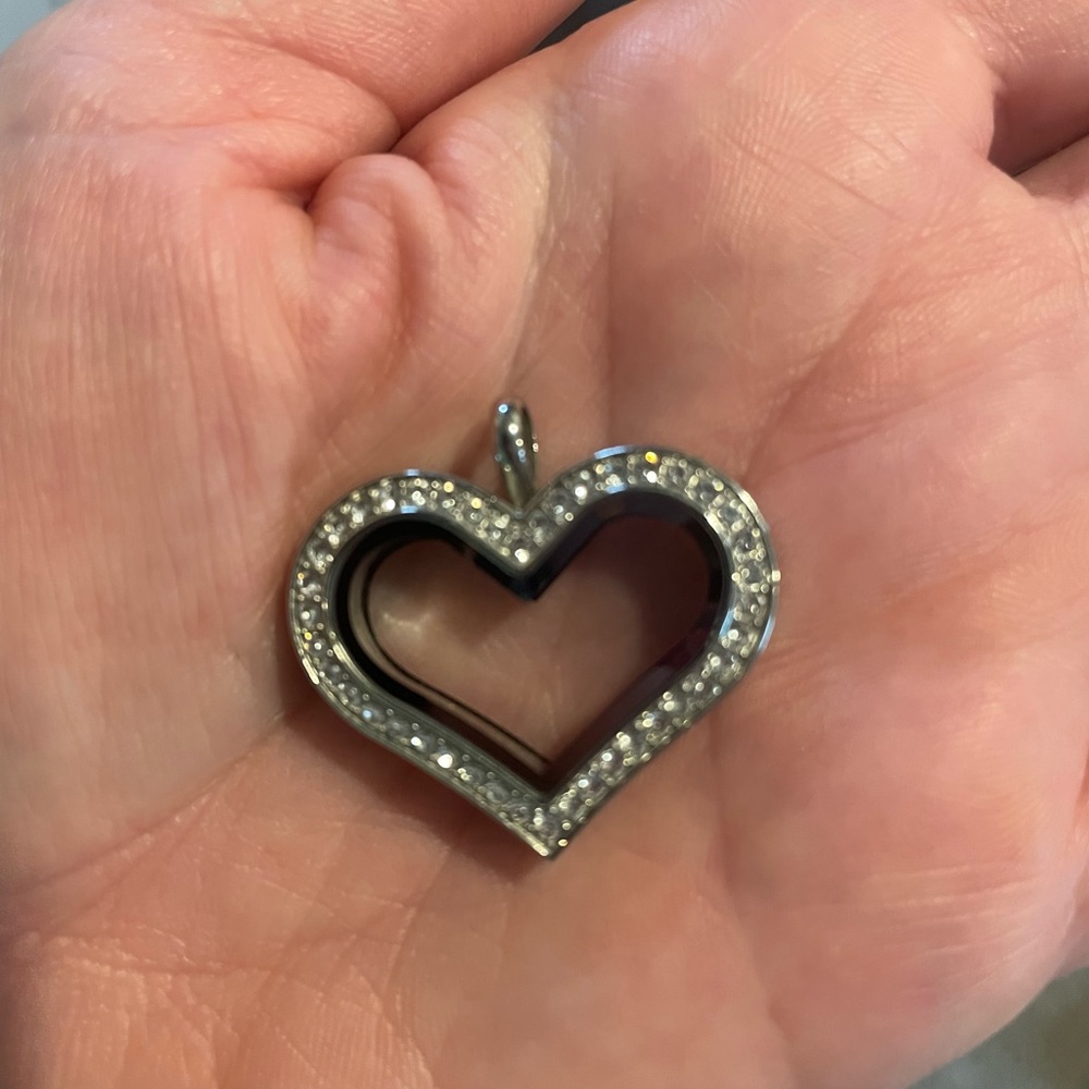 Origami owl heart locket. Locket only